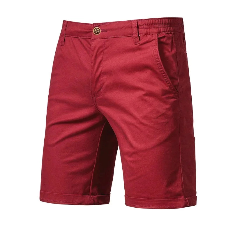Neue Herren-Sommer-Freizeitshorts – schmal geschnittene, gerade geschnittene Fünf-Zoll-Hose in modischer Unifarbe für Herrenbekleidung.