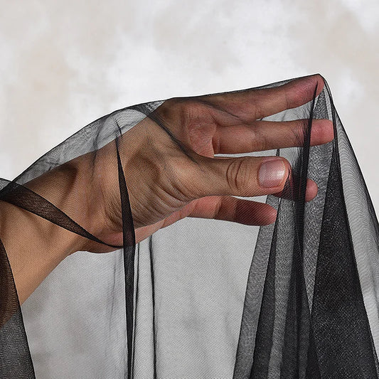 160cm Wide High Strength Micro Elastic Soft Mesh Tulle Fabric is Used to Sew the Undergarments of Gowns and Wedding Dresses