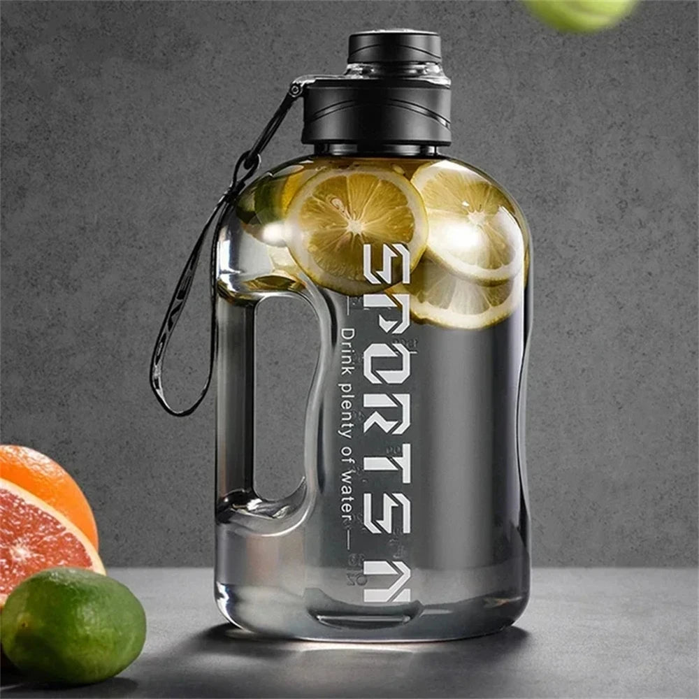 1x Große Trinkflasche 1,7L/2,7L Sport-Wasserflasche mit Strohhalm Tragbarer Camping Fitnessstudio Fahrradbecher für Sport und Fitness