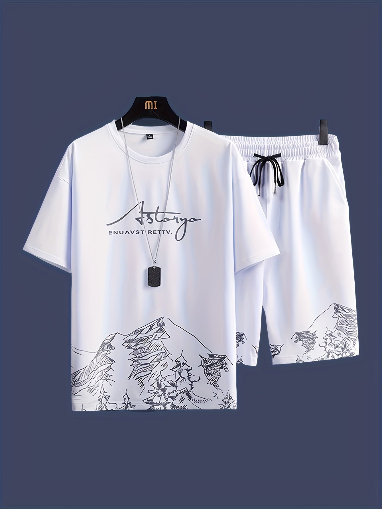 A Men'S Summer Casual Two-Piece Set Featuring a Stylish Short-Sleeve T-Shirt with a Round Neck And Drawstring Shorts, Perfect for Everyday Vacation Beach Wear