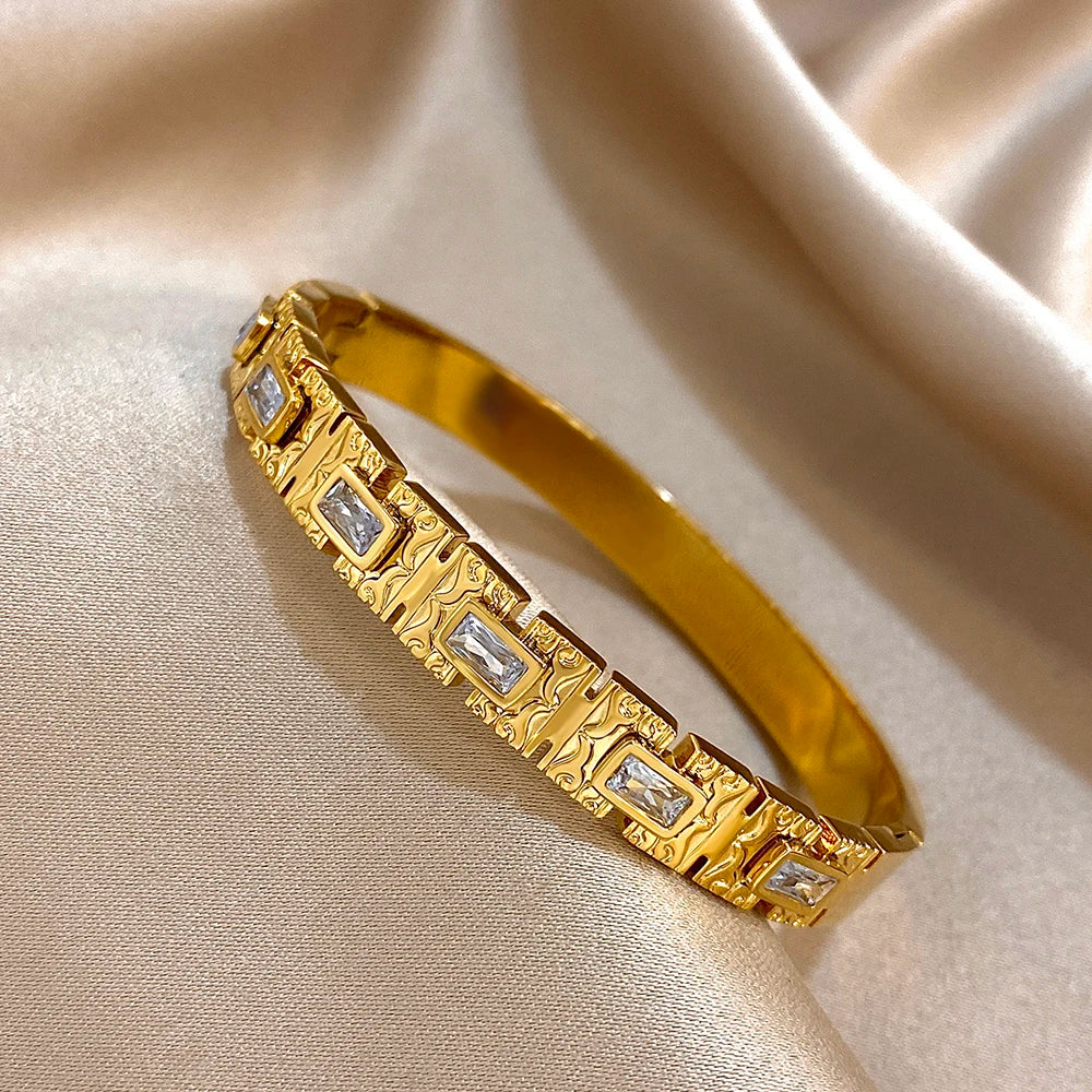 Manchette ouverte vintage en acier inoxydable avec zircon vert pour femmes, bracelet jonc large et épais, étanche, rond et brillant