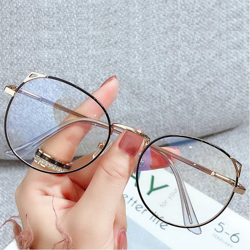 2022 Tendances Femmes Bureau Anti Lumière Bleue Lunettes d'ordinateur Surdimensionnées Œil de Chat Femme Bloqueur de Lumière Bleue Grandes Lunettes Monture en Alliage