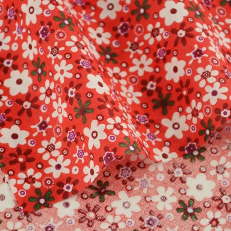 Schöner frischer rot bedruckter Stoff mit Blumenmustern, dünner Stoff aus 100 % Baumwolle, Patchwork für DIY-Bastelarbeiten, Heimtextilien, Meterware