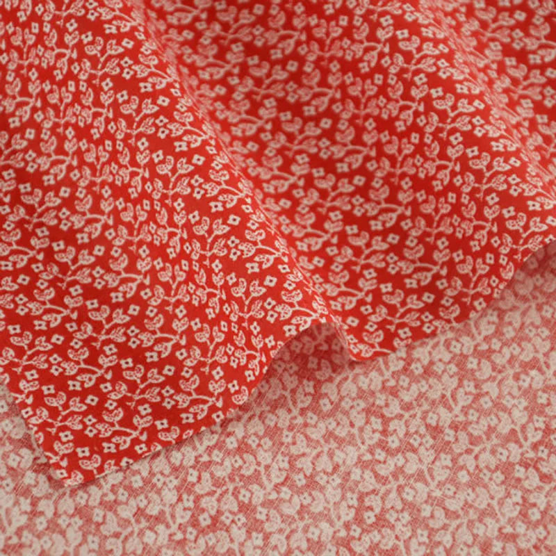 Schöner frischer rot bedruckter Stoff mit Blumenmustern, dünner Stoff aus 100 % Baumwolle, Patchwork für DIY-Bastelarbeiten, Heimtextilien, Meterware