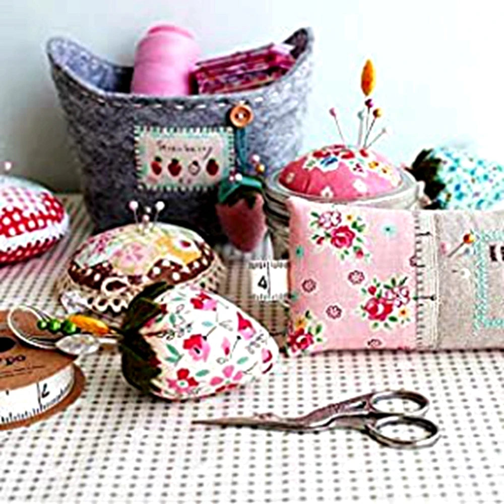 Schöner frischer rot bedruckter Stoff mit Blumenmustern, dünner Stoff aus 100 % Baumwolle, Patchwork für DIY-Bastelarbeiten, Heimtextilien, Meterware