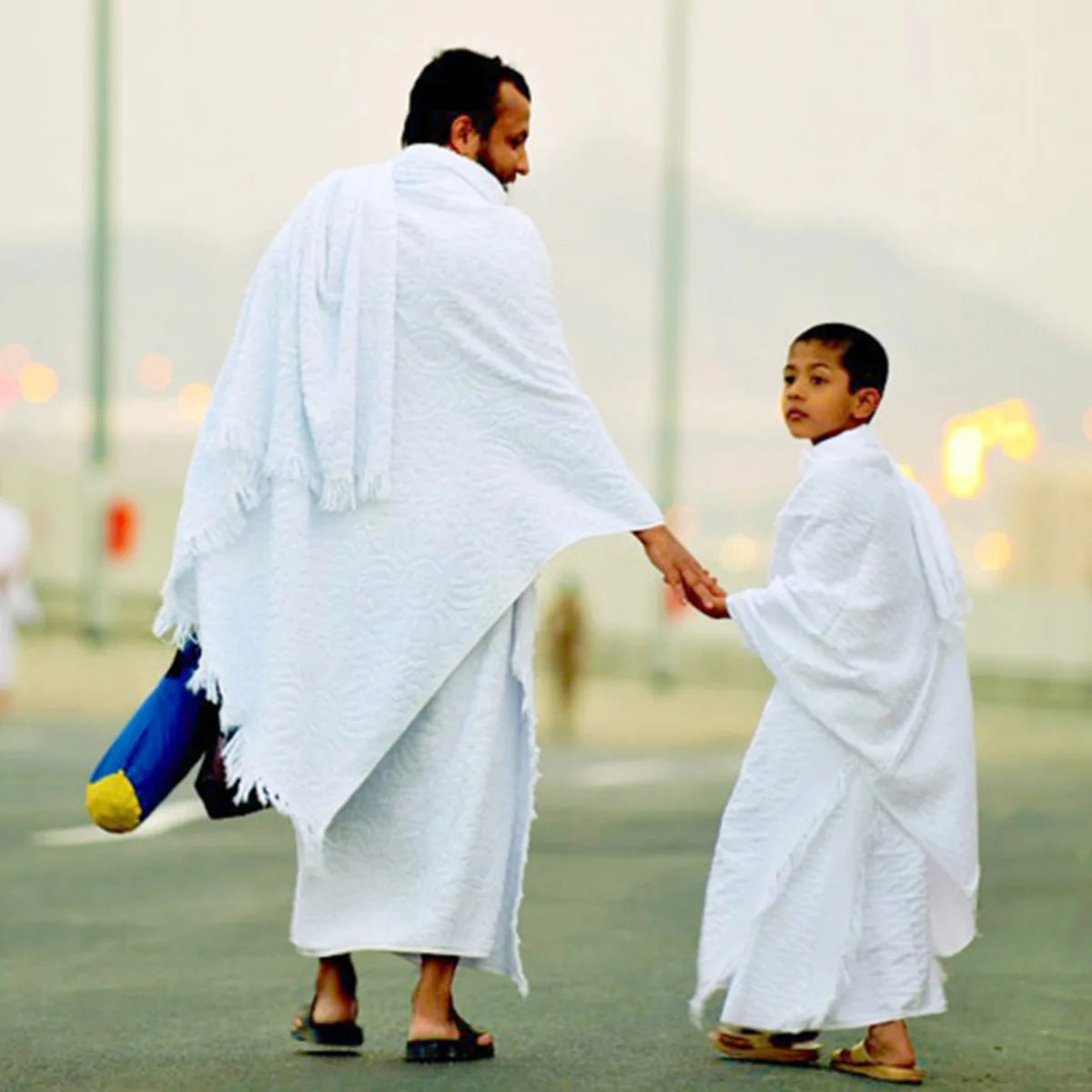 2 Stück Ihram-Pilger-Handtuch für muslimische arabische Mekka Hadsch-Kleidung Männer islamische Ramadan-Gebets-Gottesdienst-Kostüme Schal Jubba Set Thobe