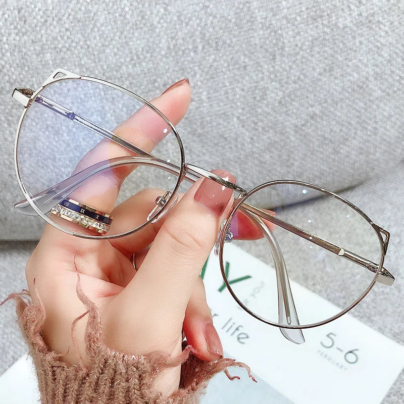 2022 Tendances Femmes Bureau Anti Lumière Bleue Lunettes d'ordinateur Surdimensionnées Œil de Chat Femme Bloqueur de Lumière Bleue Grandes Lunettes Monture en Alliage