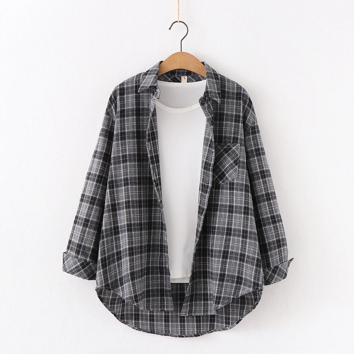 2024 Automne Nouvelle Chemise à Carreaux Ample pour Femme Marque Excellente Qualité Blouses et Hauts Design Décontracté Frais Chemises à Manches Longues pour Femme