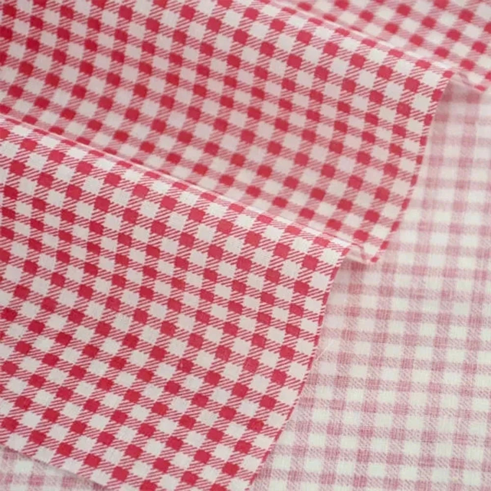Schöner frischer rot bedruckter Stoff mit Blumenmustern, dünner Stoff aus 100 % Baumwolle, Patchwork für DIY-Bastelarbeiten, Heimtextilien, Meterware