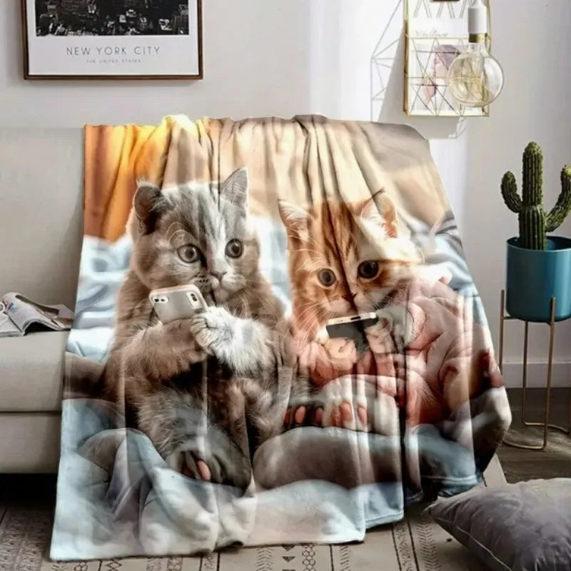 VIKAMA Cartoon Cat Flannel Blanket, Suitable for All Seasons, Soft Cat-patterned Office Nap Blanket and Home Gift Blanket