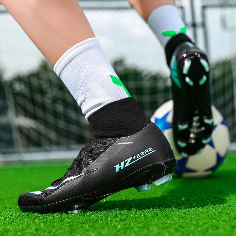 Neue hochwertige Herren Fußballschuhe TF/FG Trainingsfußballschuhe Ultraleichte rutschfeste Turf-Fußballschuhe Chuteira Campo