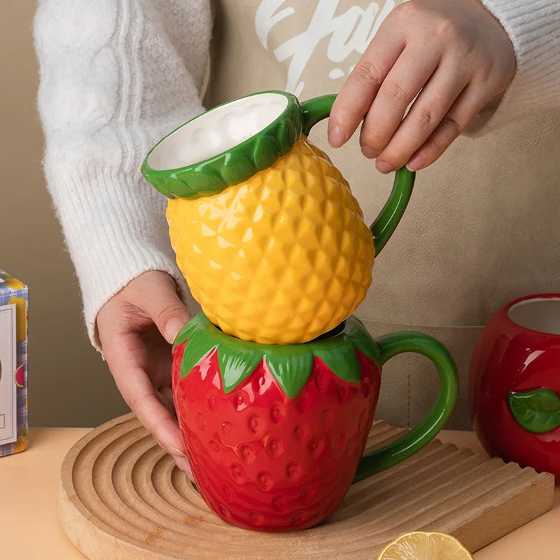 Dreidimensionale Frucht-Porzellan-Kaffeetasse Große Kapazität Apfel-Erdbeer-Tasse Zuhause Nachmittagstee Dessert Tee Tasse Paar Tasse