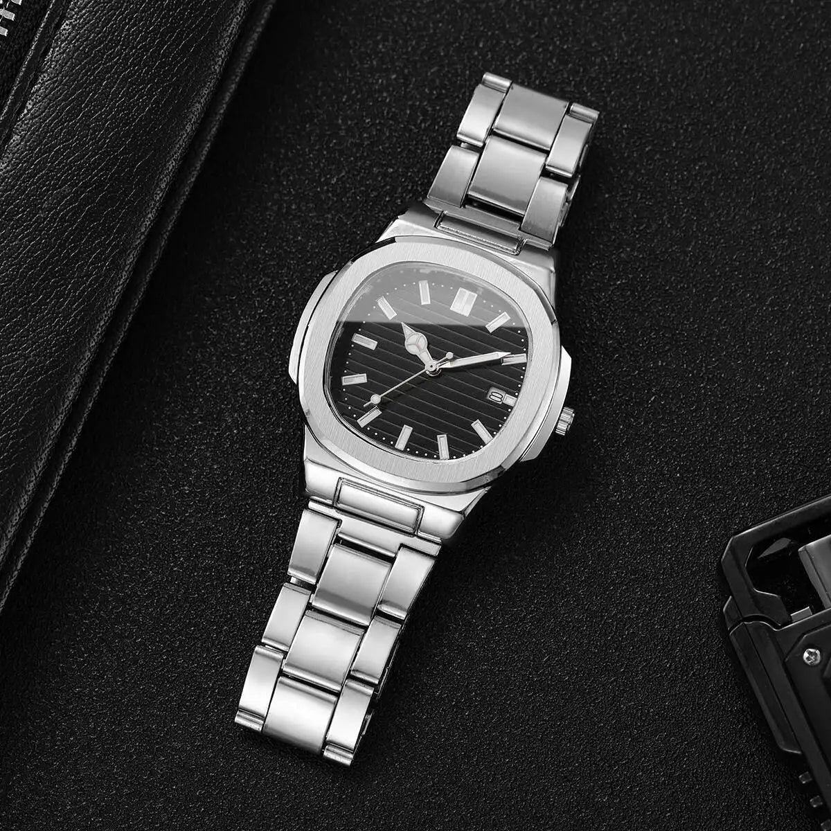 Montre de Luxe pour Homme, Cadran Carré Tendance, Bracelet en Acier Inoxydable, Mouvement à Quartz avec Calendrier (Sans Boîte)