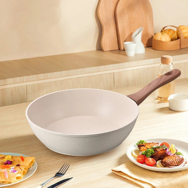 Batterie de cuisine spéciale pour poêles antiadhésives : casseroles, poêles à frire, woks, poêles à steak, crêpières, induction, gaz.