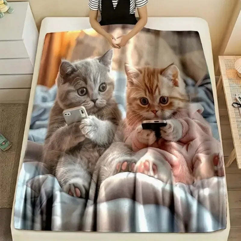 VIKAMA Cartoon Cat Flannel Blanket, Suitable for All Seasons, Soft Cat-patterned Office Nap Blanket and Home Gift Blanket