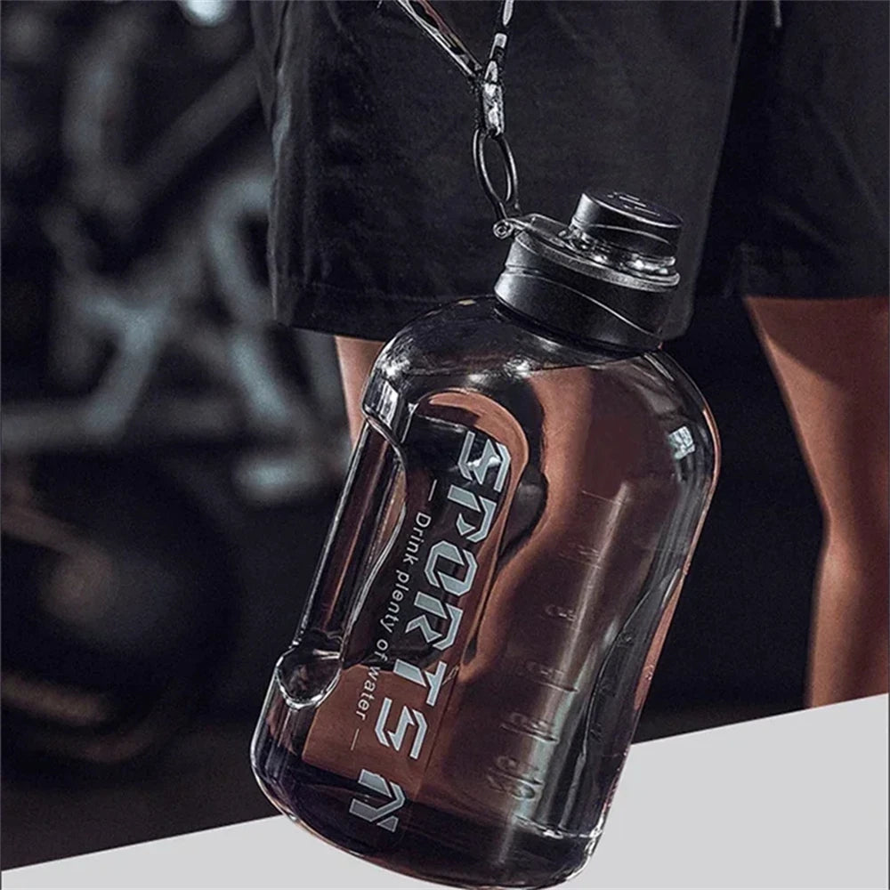 1x Große Trinkflasche 1,7L/2,7L Sport-Wasserflasche mit Strohhalm Tragbarer Camping Fitnessstudio Fahrradbecher für Sport und Fitness