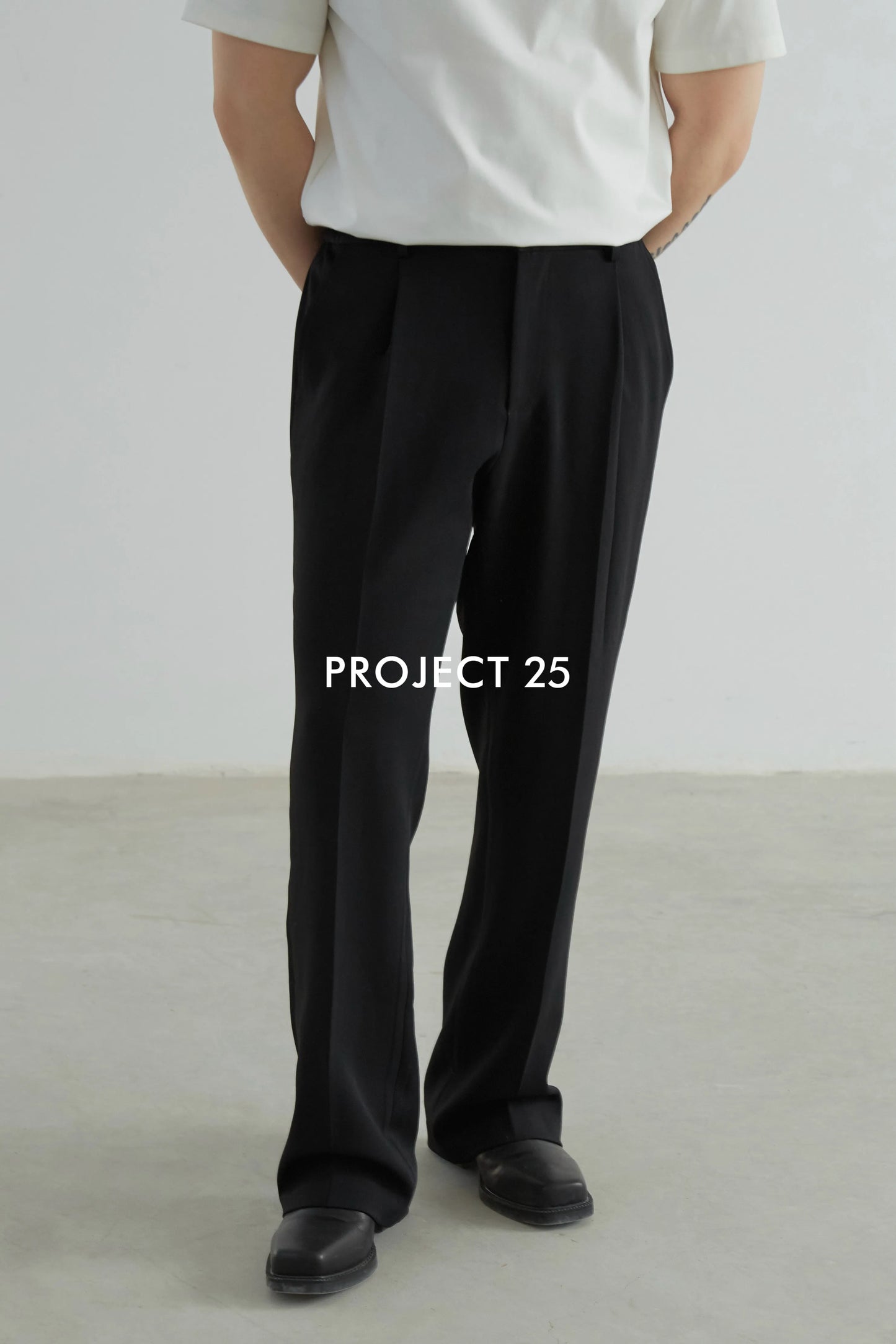 PROJECT 25 Herren-Hose, Schwarz, gerades Bein – Knitterarm, elegant fallend, lockere Passform & vielseitige Casual-Anzughose
