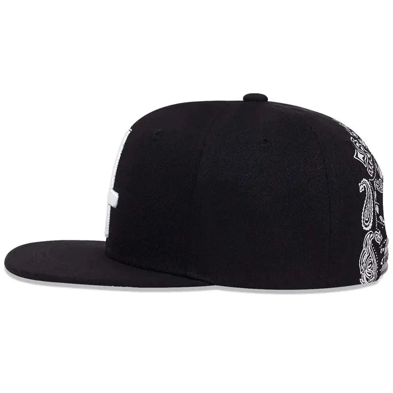 Unisex Flache Kreuz-Stickerei Hip-Hop-Hüte Frühling Herbst Outdoor Verstellbare Freizeit-Baseballkappen Sonnenhut