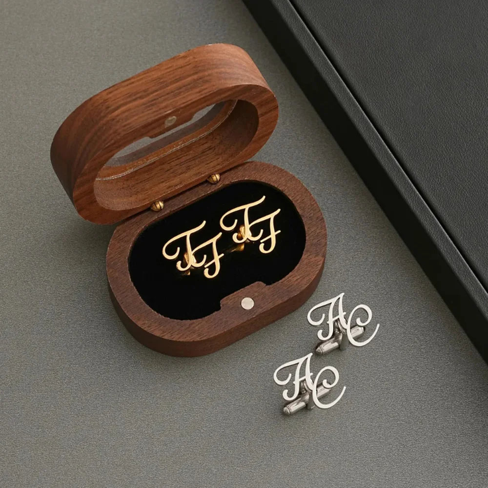 Boutons de manchette initiaux personnalisés pour les mariages. Préparez des cadeaux de mariage pour lui. Préparez des boutons de manchette pour hommes. Préparez des cadeaux pour papa