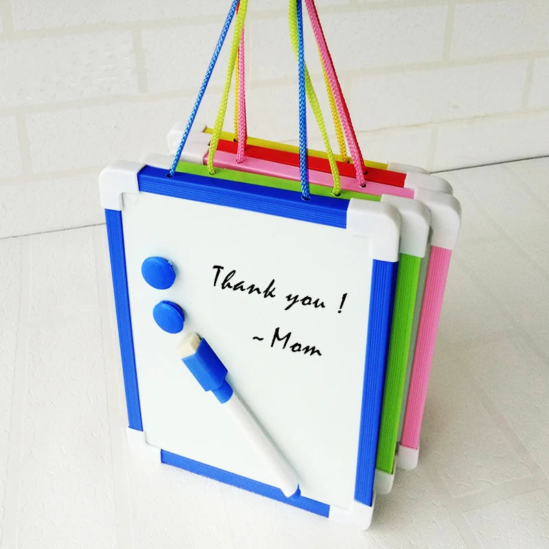 Tableau blanc magnétique pour enfants 20.5*15.6cm, 5 couleurs de cadre, mini tableau de dessin effaçable à sec, petites ardoises suspendues avec stylo
