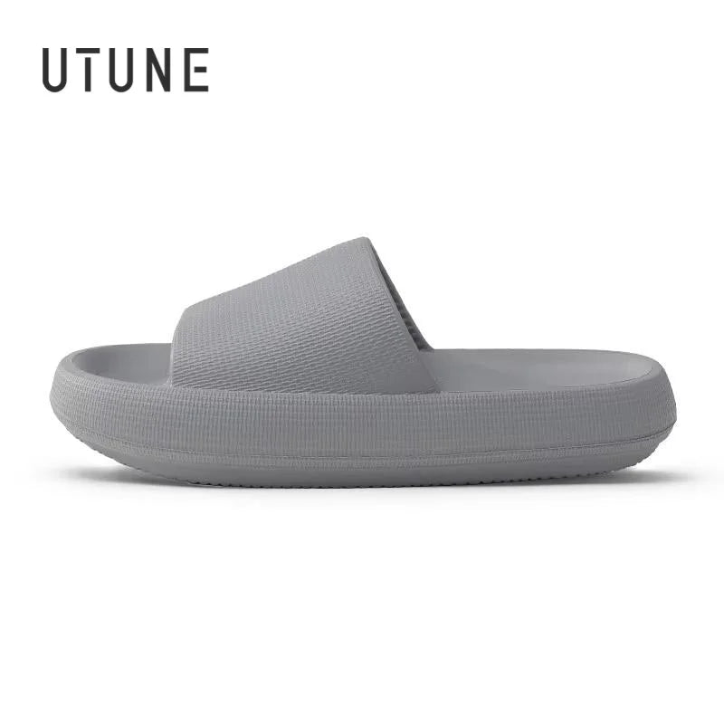 UTUNE 51CM Hausschuhe für Herren Plateau Haussschuhe EVA Weiche Mode Pantoletten Rutschfeste Sommersandalen Damen Badeschuhe Dusche