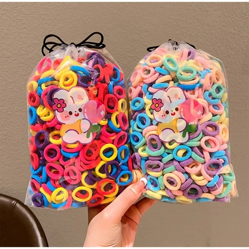Lot de 100 bandeaux pour enfants marron et noir, mini élastiques mignons, corde à cheveux couleur bonbon, anneau à cheveux coréen sans danger, couvre-chef pour enfant