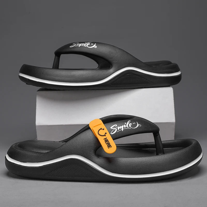 Neue Hausschuhe für Männer und Frauen, Flip-Flops, Sandalen für drinnen und draußen, Strand, superweiche Unterseite, Pantoletten, rutschfeste, dick besohlte Herren-Hausschuhe