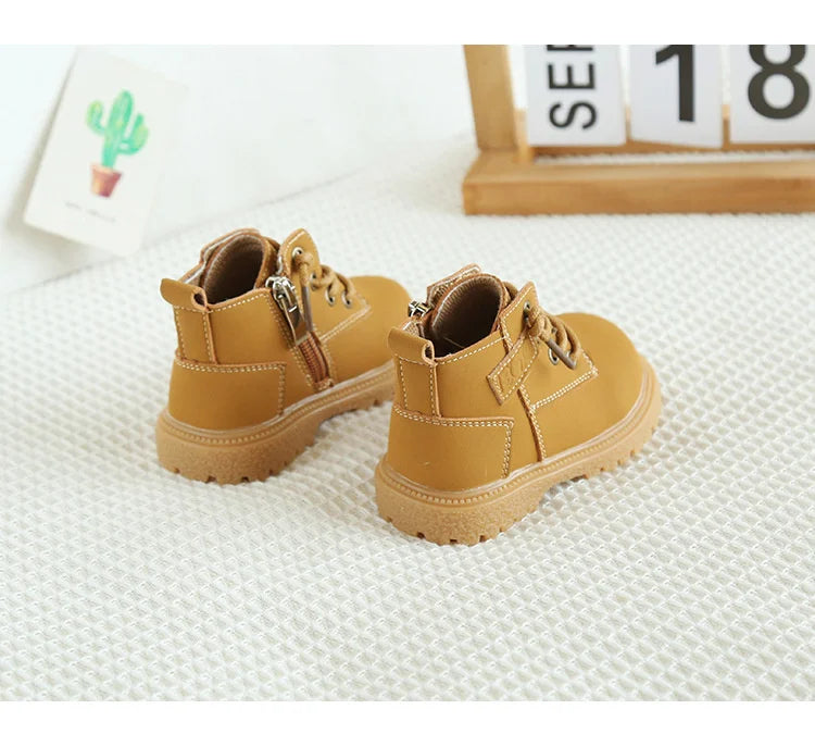 2024 New Spring/Autumn Baby Boots Leather British Style Boys Fashion Boots Rubber Sole Zip Side Toddler Girls Ankle Boots 15-25