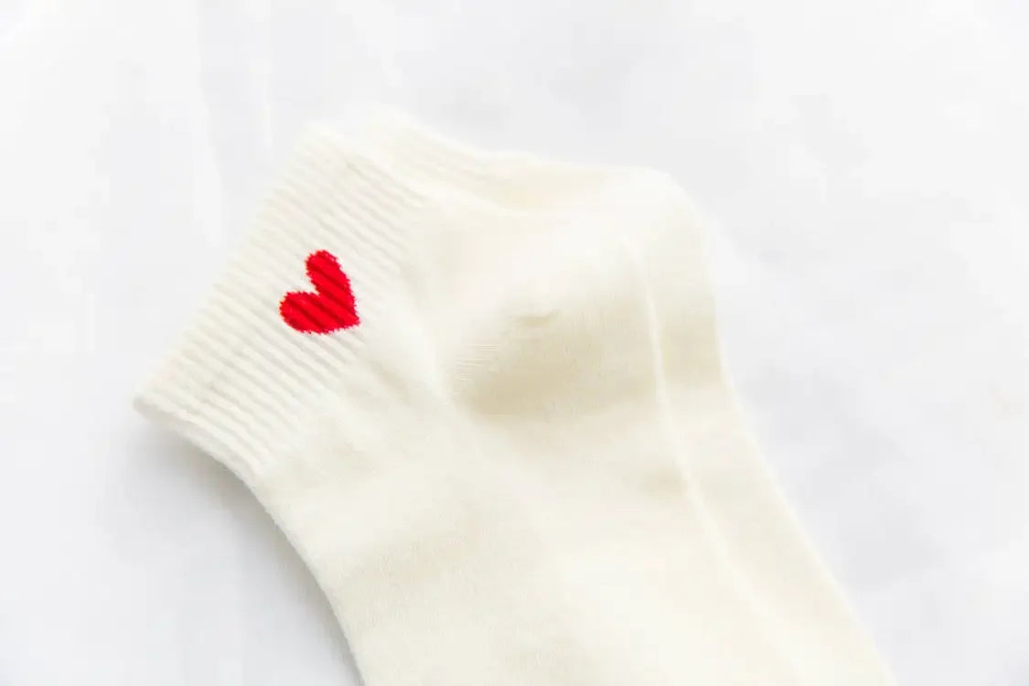 Frühling und Herbst Liebesherz MusterDamen Socken Lässige Sportsocken Kurze Bootssocken Süße reine Baumwolle Knöchelsocken Harajuku