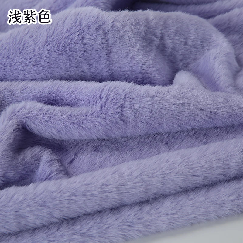 Tissu Peluche Imitation Fourrure de Lapin Loutre Violet 50x50cm 8mm pour Confection de Jouets en Peluche Bricolage, Fond d'Écran, Écharpe, Oreiller