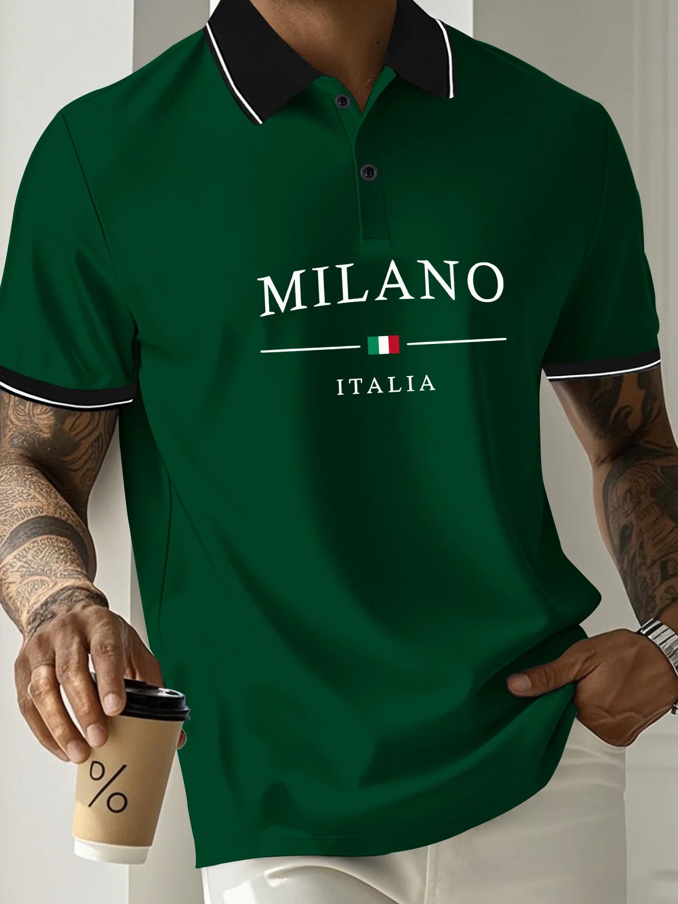 Das neue Herren-Polo-Shirt für den Sommer 2025 besticht durch einen lässigen, modischen, bequemen und atmungsaktiven 3D-Buchstabenmuster-Print.