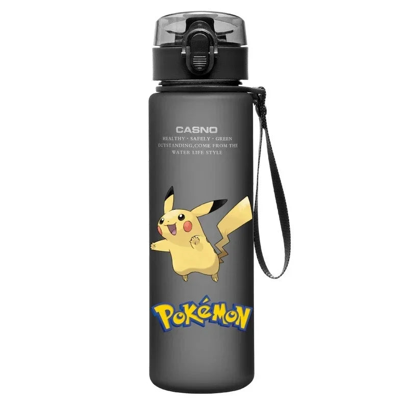 560ML Pokémon Wasserbecher Pikachu Mewtu Gengar Tragbare Plastik-Cartoon-Outdoor-Sport-Großraum-Reise-Wander-Wasserflasche