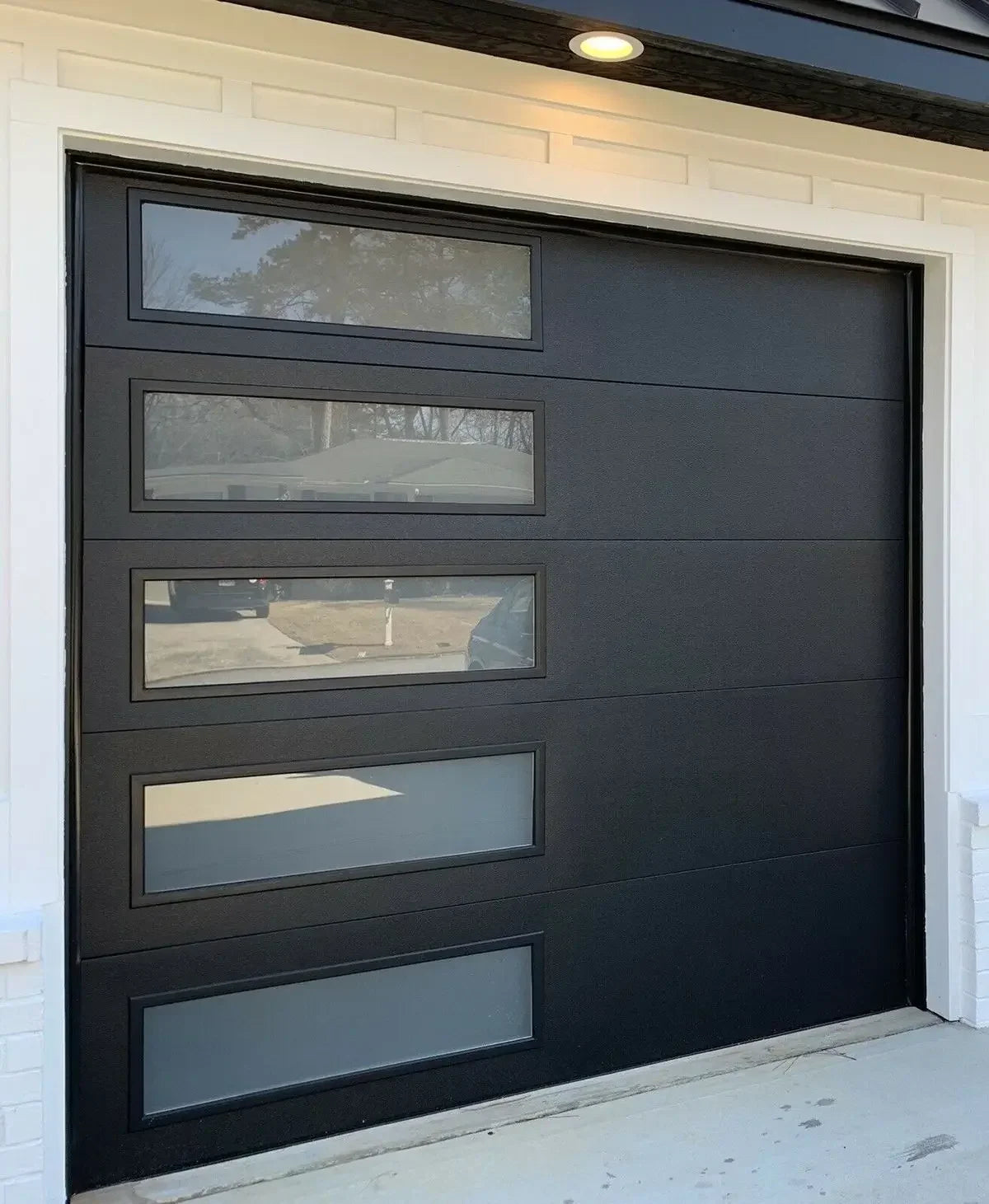 Portes de garage sur mesure en gros pour fabricants, portes de garage automatiques isolées, portes de garage sectionnelles en verre dépoli