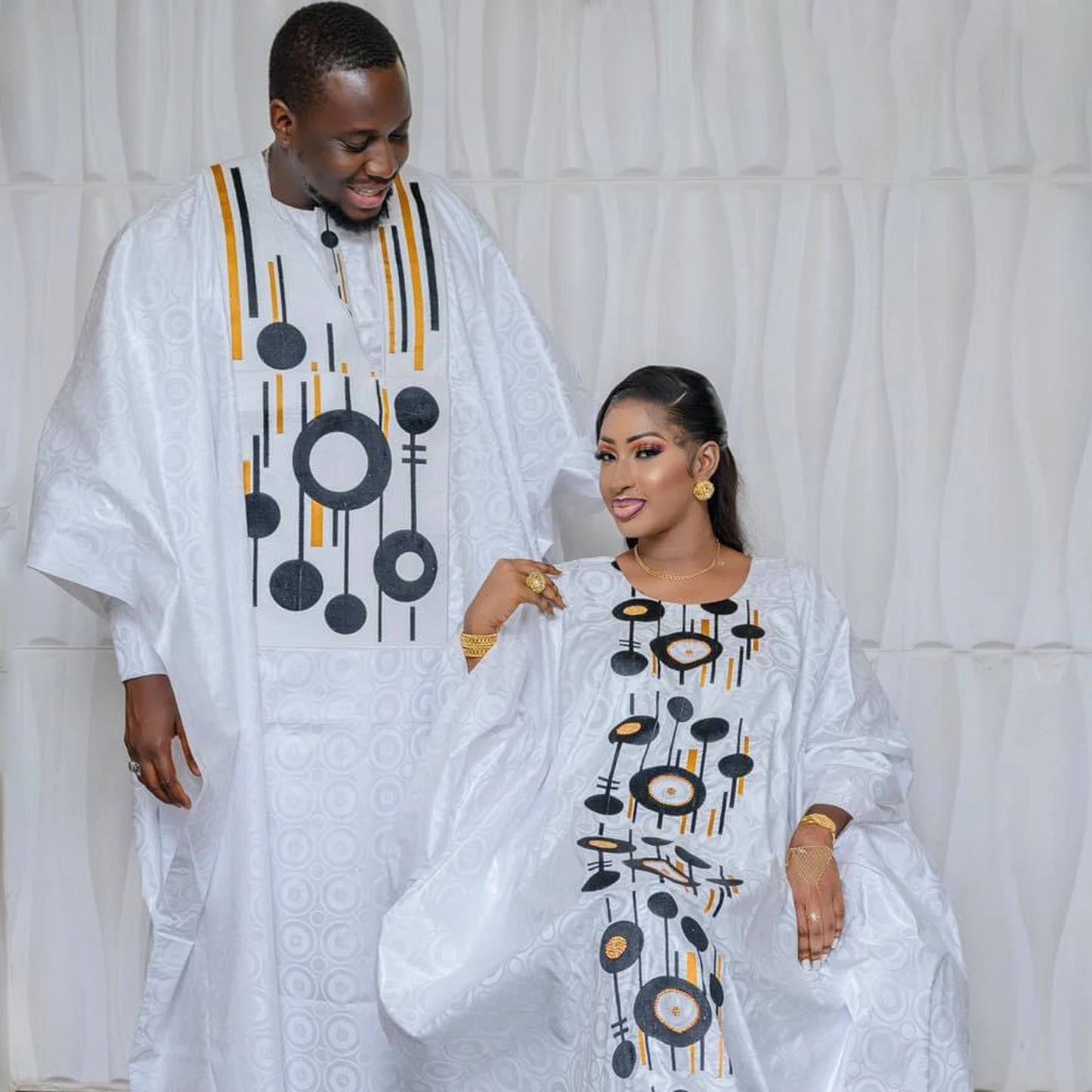 Robes africaines pour femmes, bazin riche, motif brodé, longueur ras du sol, avec écharpe, design pour couple
