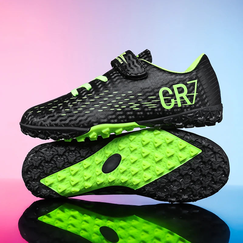 Nouvelles Chaussures de football pour enfants, Chaussures d'entraînement de football d'extérieur pour garçons et filles, Crampons de football à scratch, Baskets de futsal 28-39