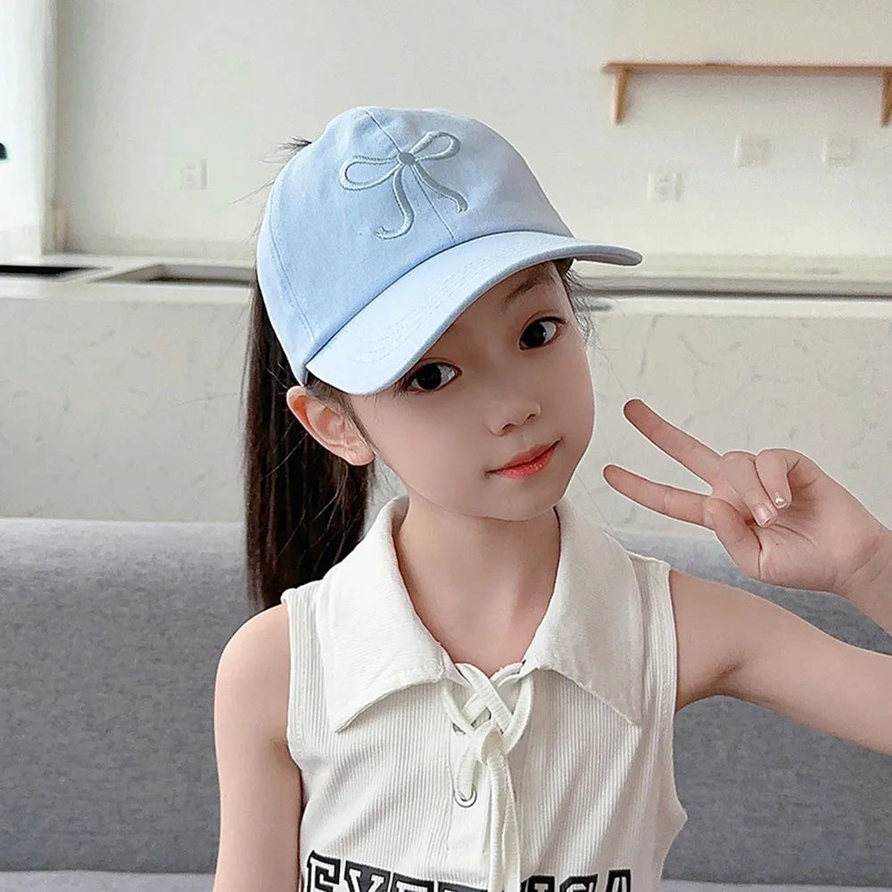 Casquettes de Baseball pour Enfants Garçons Filles Chapeau de Soleil Cœur Creux Amour Chapeaux à Queue de Cheval Haute Casquettes de Baseball Réglables pour Enfants de 4 à 12 Ans