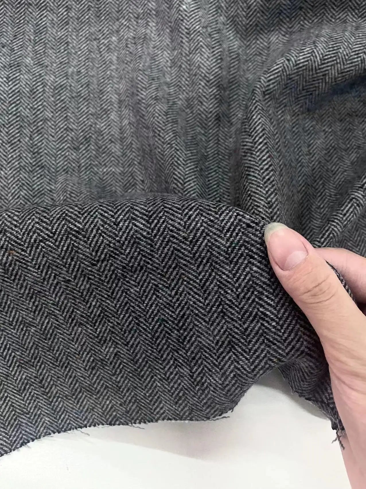 Silber Schwarz Fischgrät-Wollstoff Britischer Stil Herbst Winter Tweed Mäntel Hosen Schneidern Nähen DIY Material Großhandel