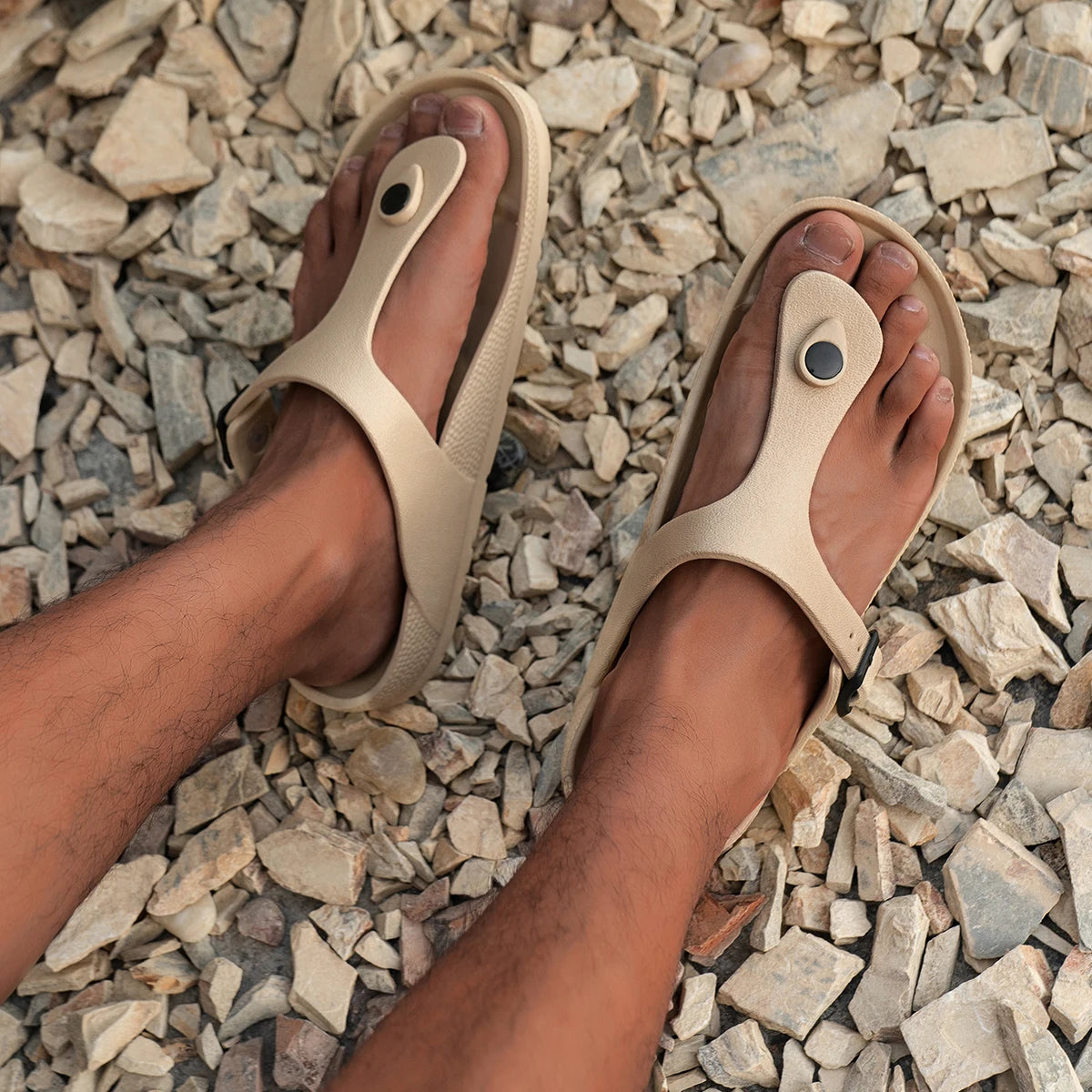 Men's casual simple buckle flat heel sleeve with clip on flip flops in large size