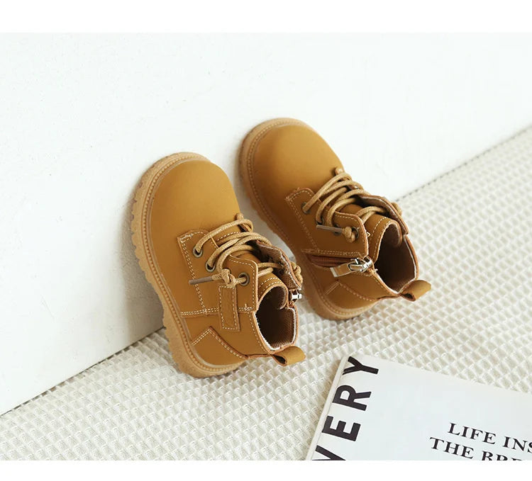 2024 New Spring/Autumn Baby Boots Leather British Style Boys Fashion Boots Rubber Sole Zip Side Toddler Girls Ankle Boots 15-25