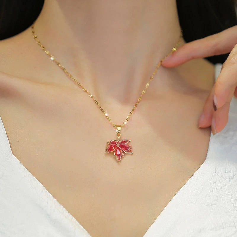 Exquisite Mikro-Inlaid Zirkon Schmetterlings-Quasten-Halskette für Damen Edelstahl Mond Schmetterling Blume Schlüsselbein-Choker-Schmuck