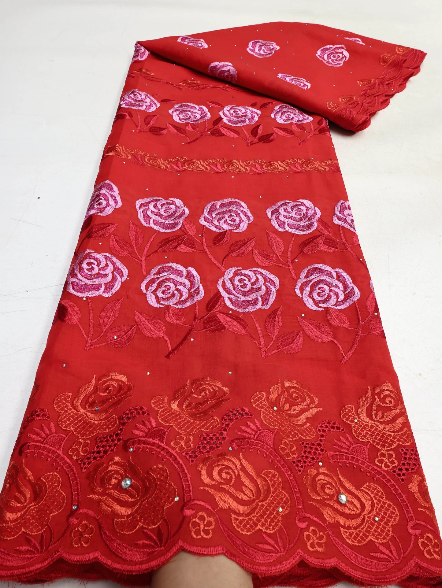 Dentelle Voile Suisse En Suisse Avec Pierres Appliquées Fleur 3D 2026 Tissu De Dentelle Africaine Super Qualité Pour Robe De Mariée En Dentelle