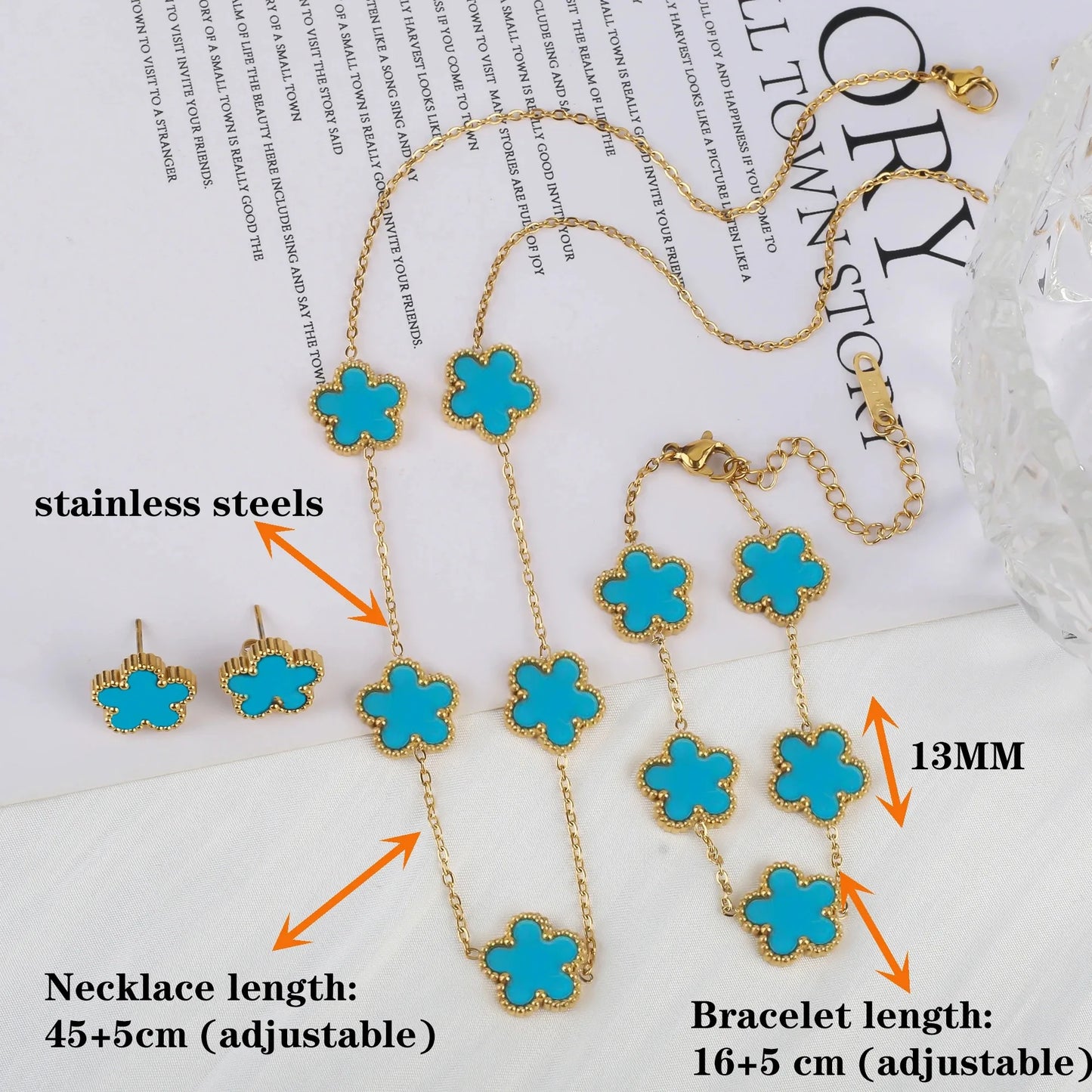 Heiße Schmuckverkäufe Edelstahl Fünfblumen-Halskette Armband Ohrringe Set Damenschmuck mit hohem Anspruch Kleeblatt Schmuck Party