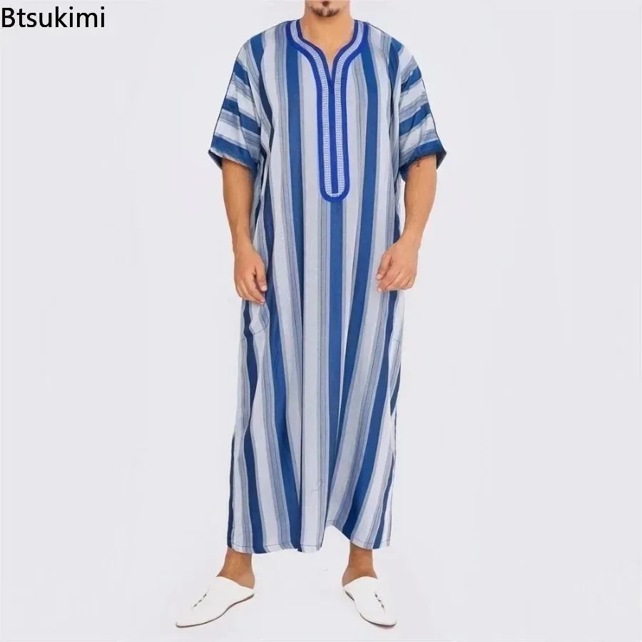 Herren Muslim Thobe 2026 Mittlerer Osten Jubba Thobe Langarm Islamisches Gewand Herren Muslimisches Kleid Saudi-Arabisch Kapuzen-Thobe Abaya Männlich