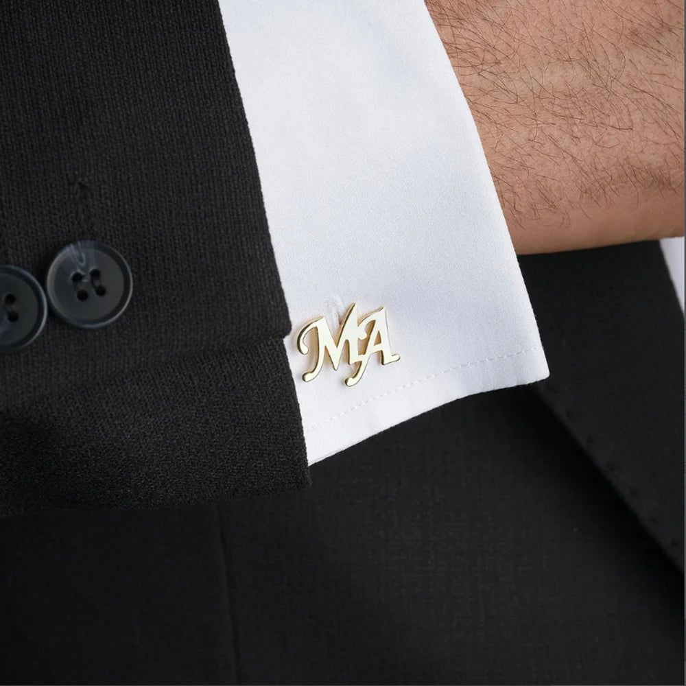 Boutons de manchette initiaux personnalisés pour les mariages. Préparez des cadeaux de mariage pour lui. Préparez des boutons de manchette pour hommes. Préparez des cadeaux pour papa