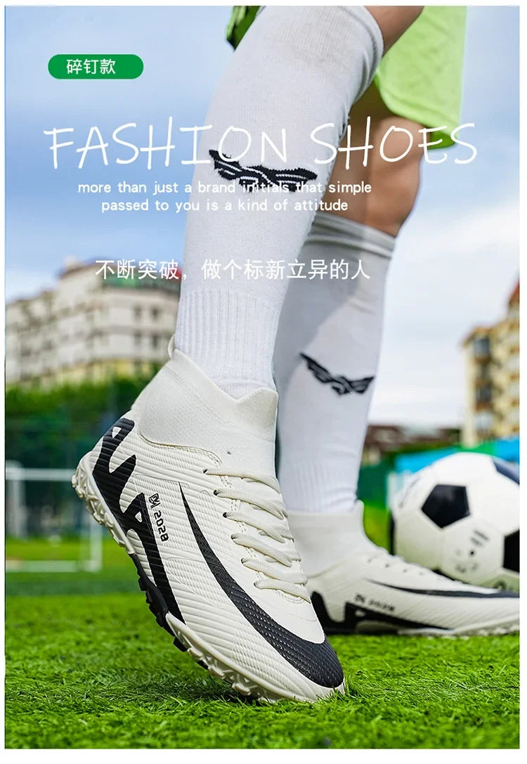 Chaussures de football roses tendance pour hommes, légères et professionnelles, chaussettes intégrées, chaussures de football pour hommes, antidérapantes, originales, baskets de football pour l'extérieur