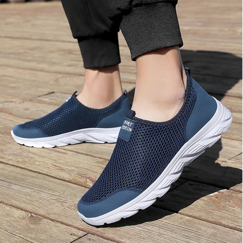 Nouvelles Chaussures de Course pour Hommes Chaussures de Sport Respirantes Légères Tendance Été en Maille Respirante pour Hommes Grandes Tailles 38-47