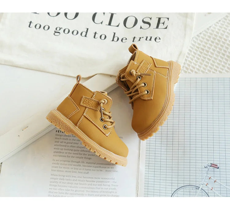 2024 New Spring/Autumn Baby Boots Leather British Style Boys Fashion Boots Rubber Sole Zip Side Toddler Girls Ankle Boots 15-25