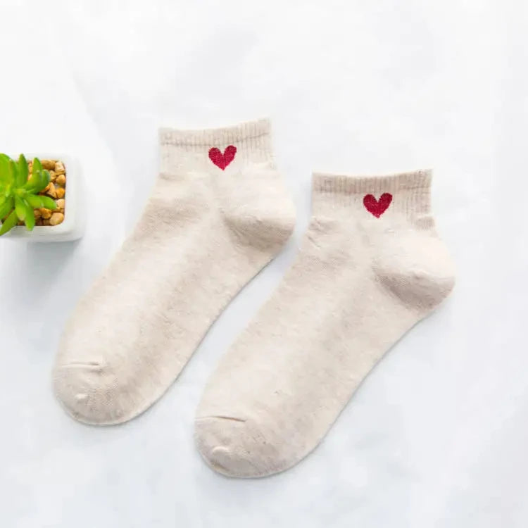 Frühling und Herbst Liebesherz MusterDamen Socken Lässige Sportsocken Kurze Bootssocken Süße reine Baumwolle Knöchelsocken Harajuku
