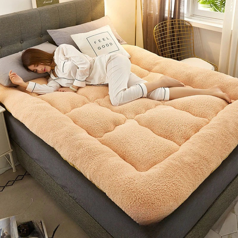 Neueste verdickte warme Lammwolle Matratze Tatami Matratze Studentenwohnheim Matratze Rutschfest faltbar für Schlafzimmer Sofa Bett 매트리스