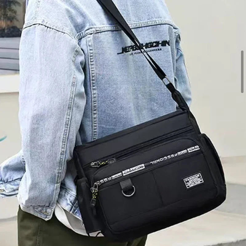 Herren Business Umhängetasche mit mehrlagigen Taschen und verstellbarem Schultergurt für Arbeit und Reisen
